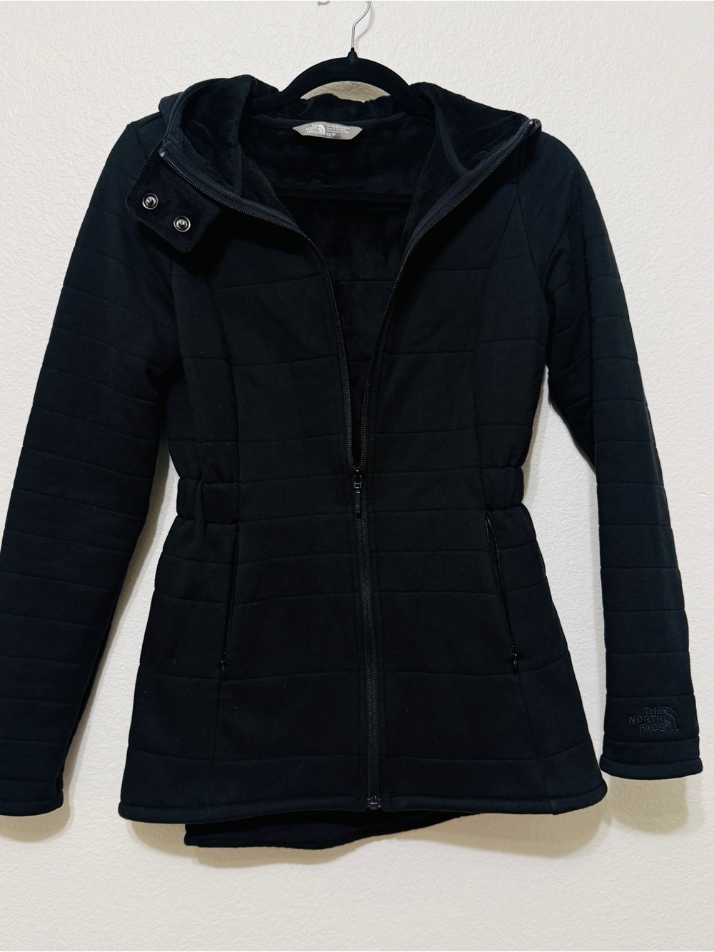 🦋The North Face| Like-New Women’s Black Fleece-Lined Quilted Jacket XS With Hood - Picture 1 of 10